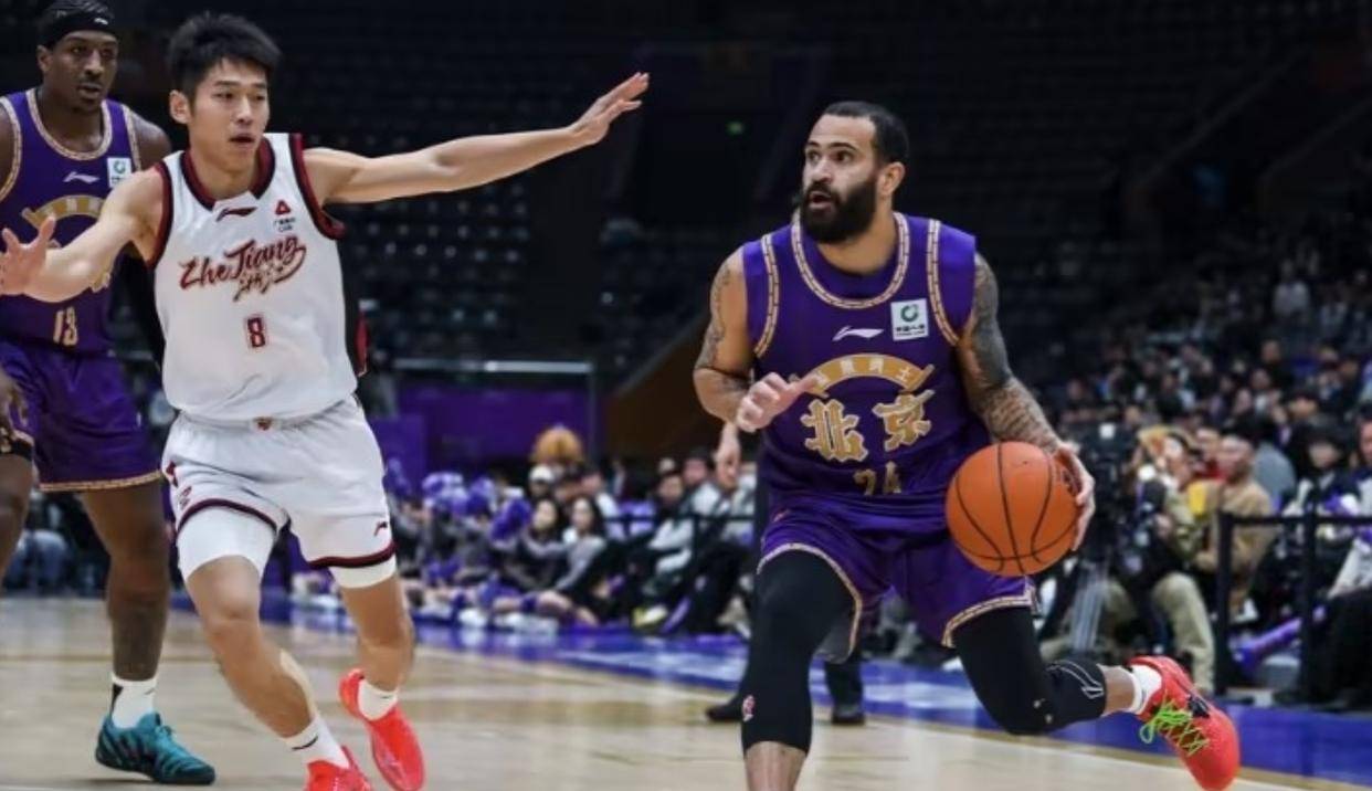 太狠了！布莱顿围绕足总杯临场应变今夜克里夫兰骑士备战CBA季后赛，清晨达拉斯独行侠调整名单以备欧联