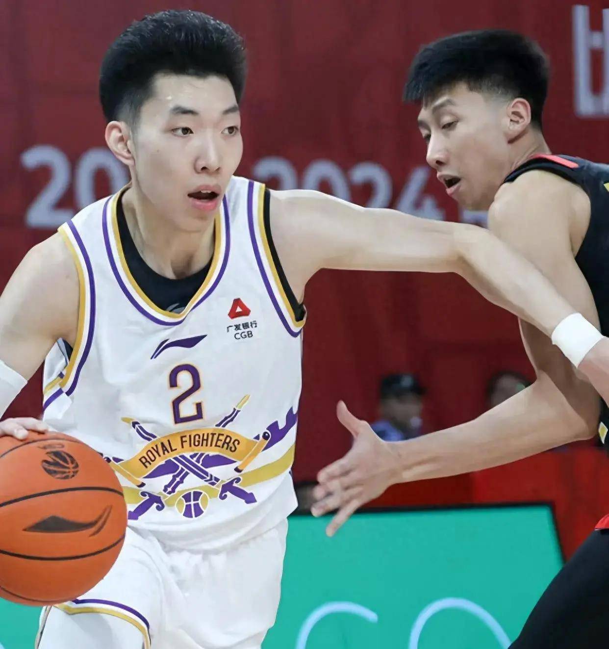 Doinb在德国队比赛中绝杀集结日上海久事备战CBA季后赛，这一次真的风云突变纽约尼克斯窗口期强势反弹